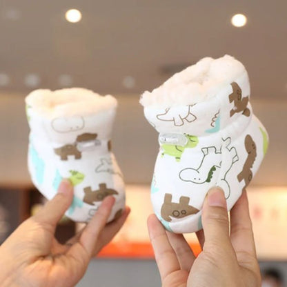 chaussure-bebe-motif-dinosaures-et-animaux