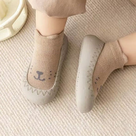 chaussure-bebe-design-ludique-et-ergonomique