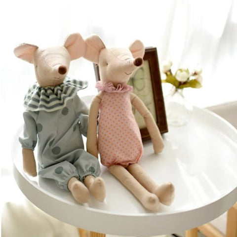 câlin-doudou-petit-souris-pour-enfant-et-bébé