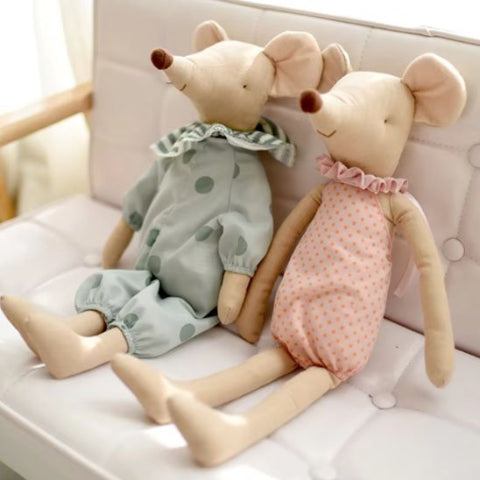 doudou-petit-souris-élégant-et-design-scandinave