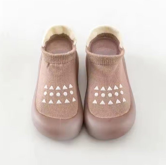 Chaussure bebe respirante avec semelle antidérapante café